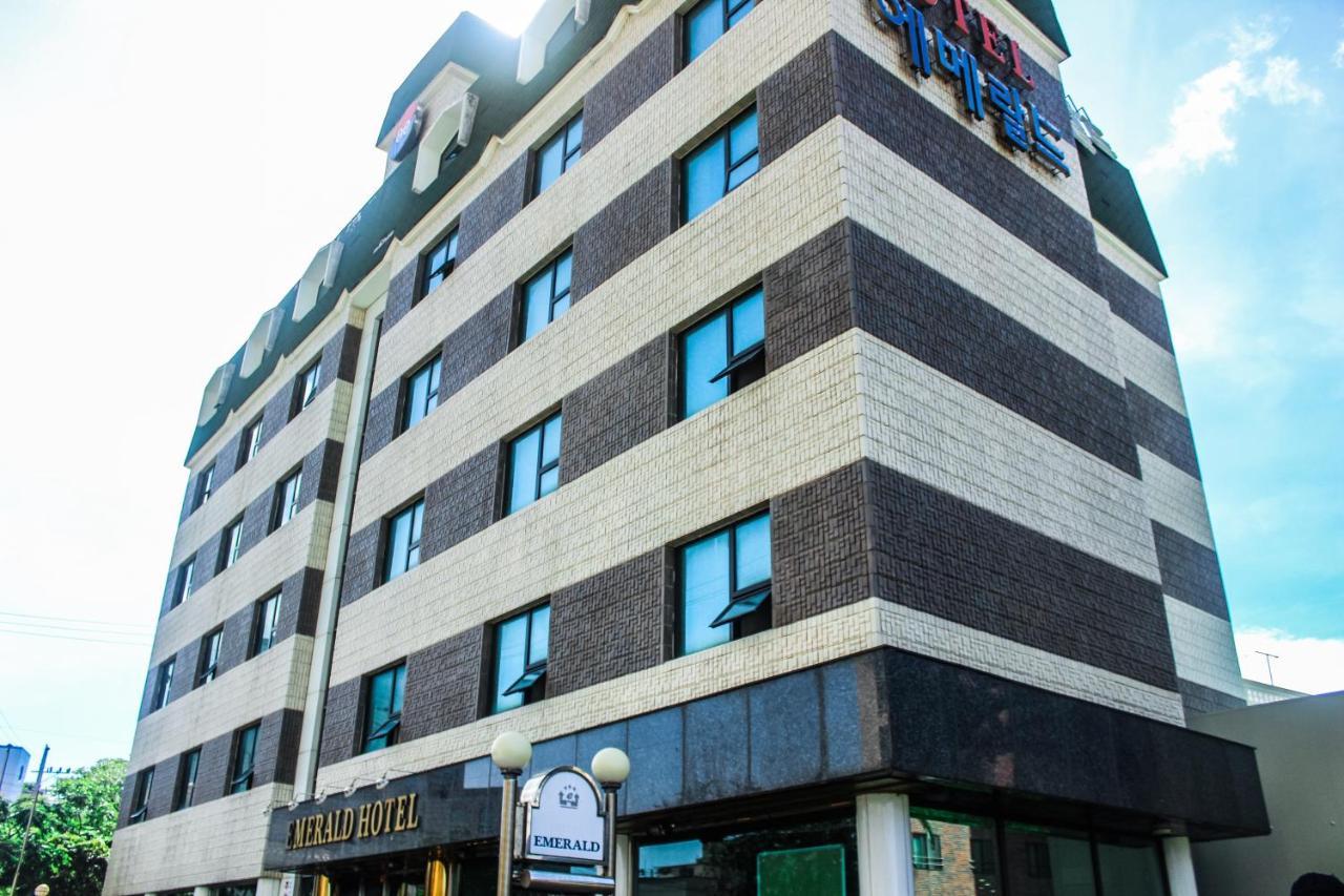 Emerald Hotel Jeju Exteriör bild